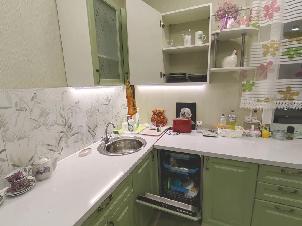 Дом у слияния рек, рядом с историей