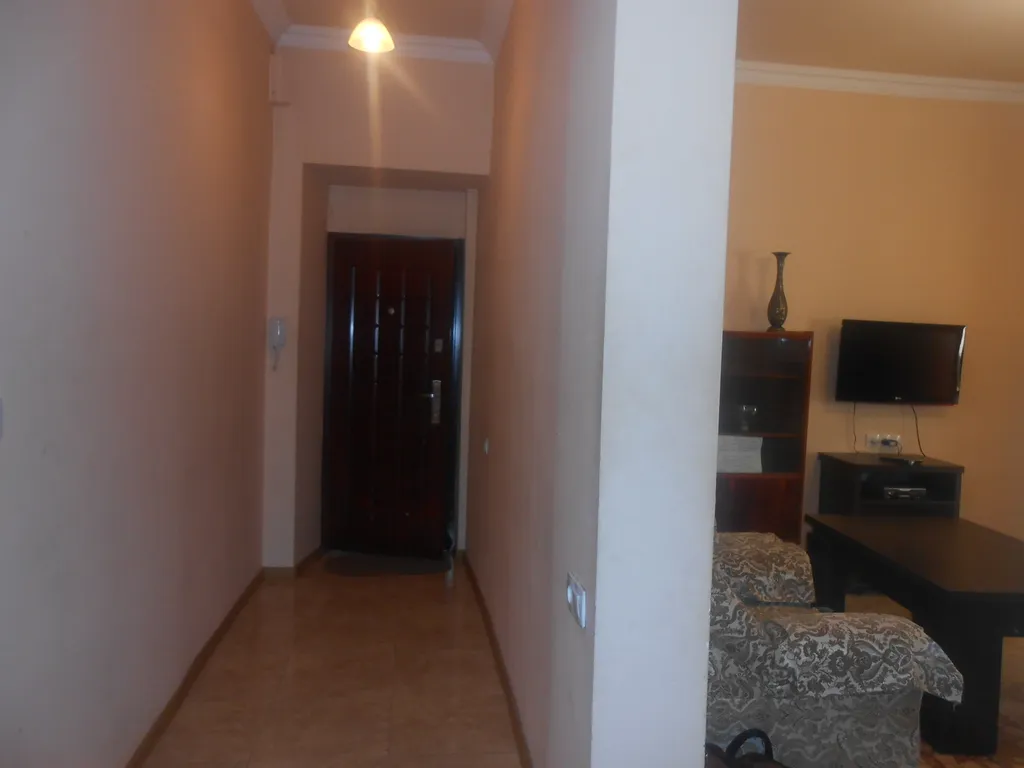 3-комнатная Квартира — аренда посуточно в Ереван