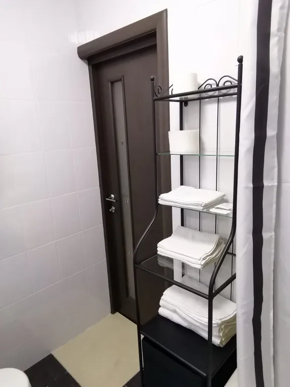 Уютная квартира максимально близко от мнтк и областной больницы