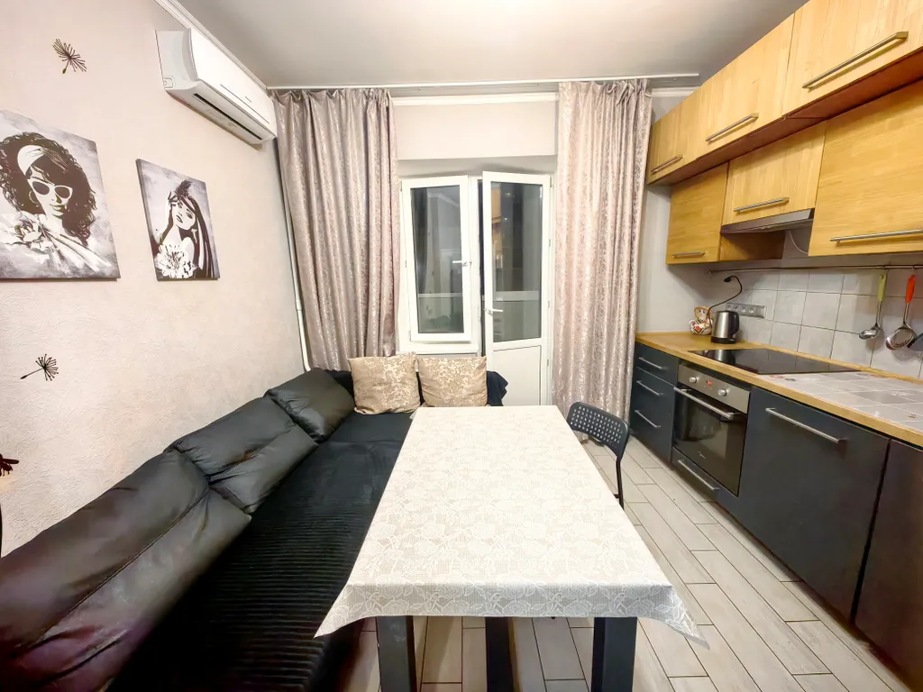 Двушка Красивые Глаза