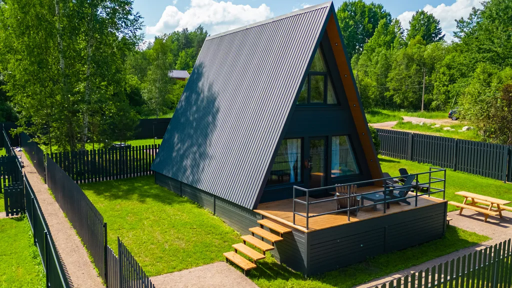 Коттедж Дом Лаунж на Красном озере — Коробицыно