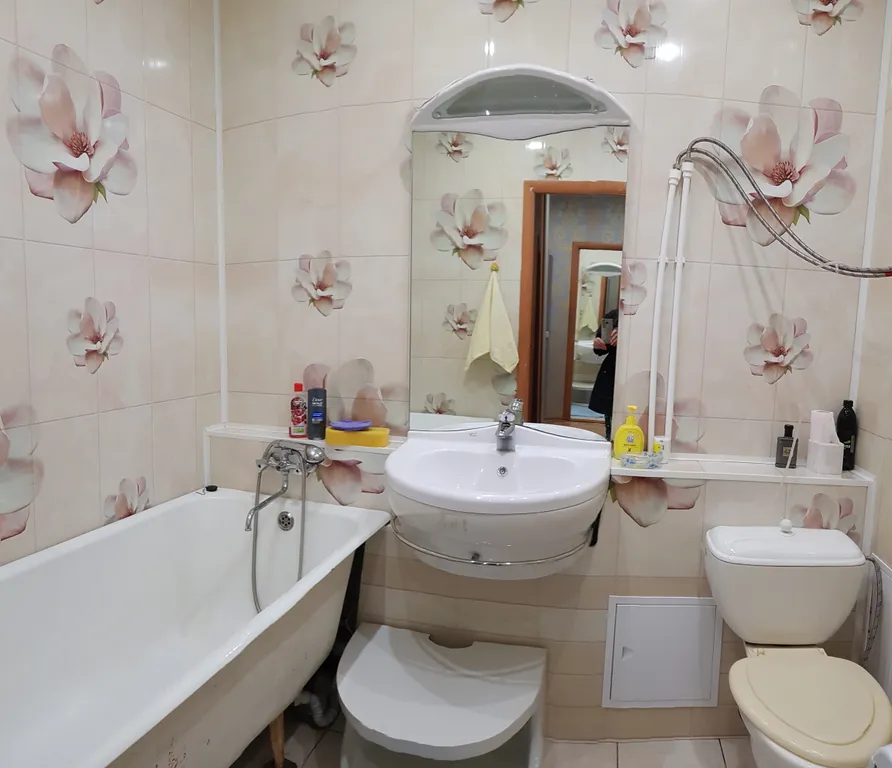 Однокомнатная квартира люкс с большой кухней, на 1 этаже, рядом с парком