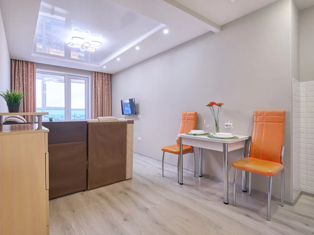 Студия на Б. Подгорной, 87 №23