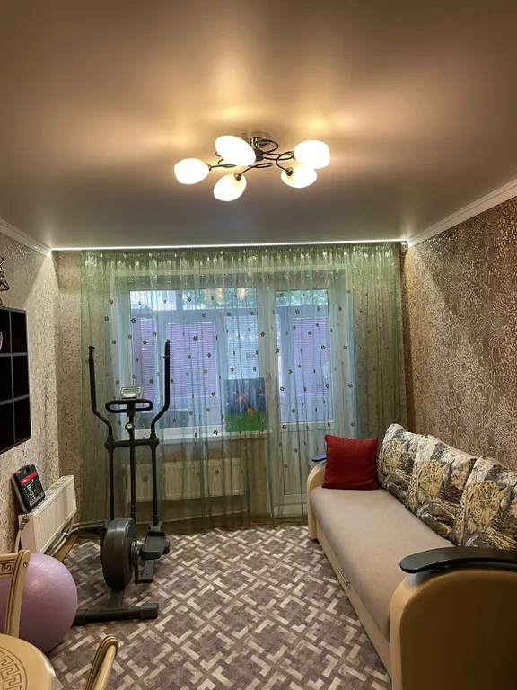 Трёхкомнатная благоустроенная квартира