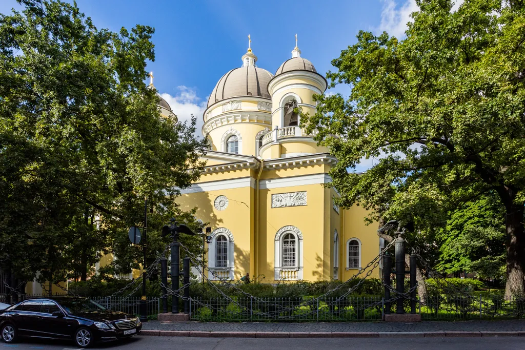 Новая квартира в самом центре, 2 комнатная + кухня-столовая, есть всё, 4 гостя
