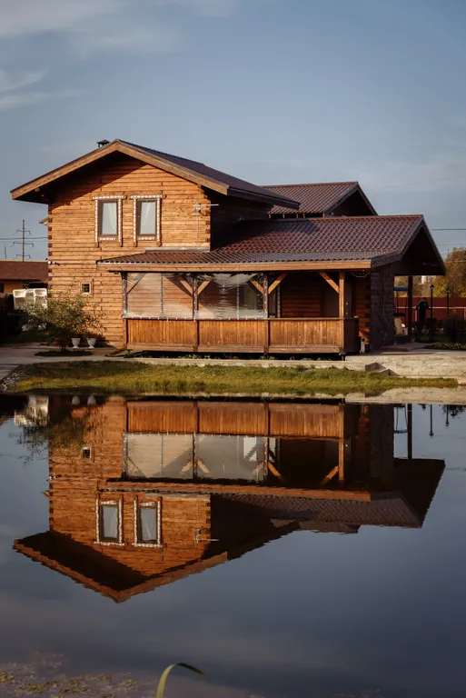 Дом на берегу озера