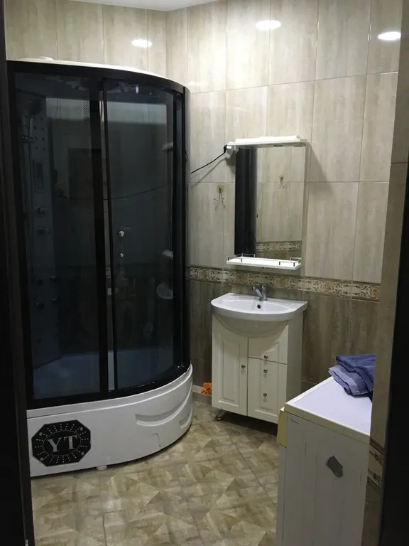 Чистая уютная квартира в новом элитном доме на берегу моря