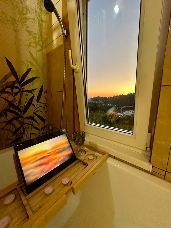 Уютный домик с видом на море