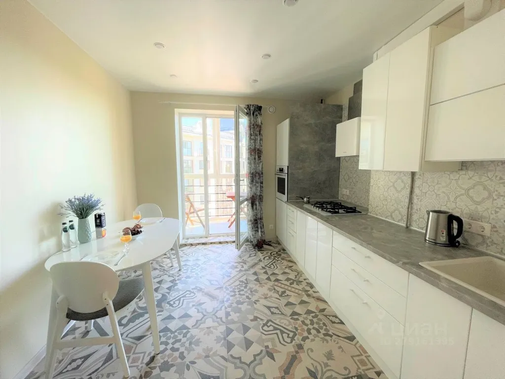 Просторная квартира с видом на море и залив