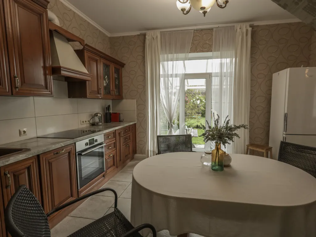 4-комнатный Дом