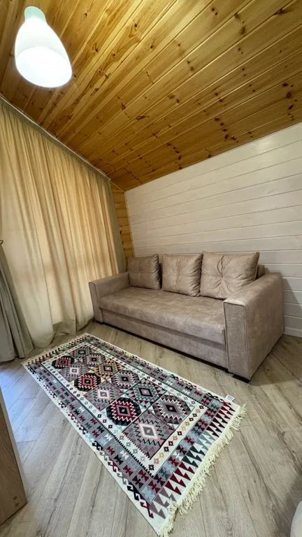 Уютный дом на берегу моря