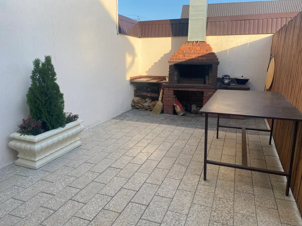 Дом у моря Маяк