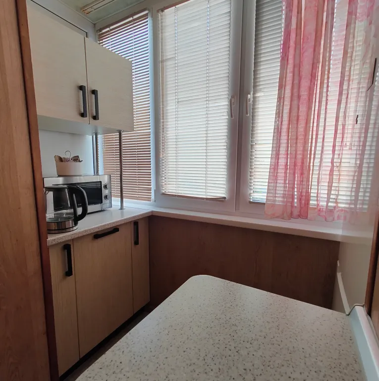 Просторная уютная 2-комнатная квартира с ремонтом в спальном районе