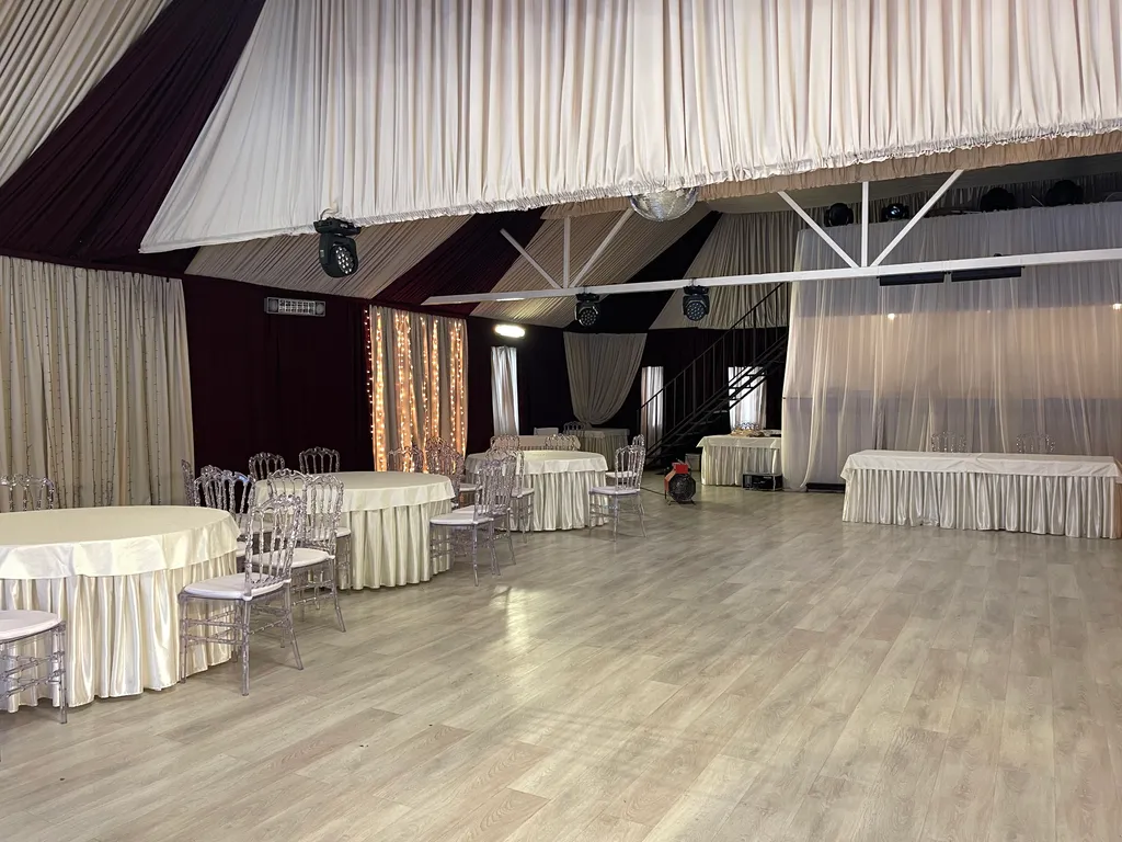 Коттедж 4-комнатный Дом — Санкт-Петербург