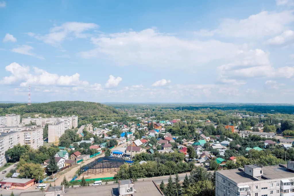 Уютная студия в новом доме с красивым видом из окна: Орджоникидзе 19/2