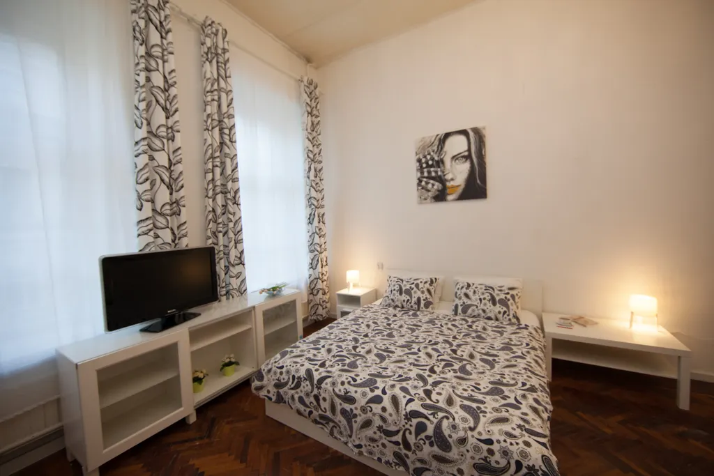 QuickStay 3BR Apartment