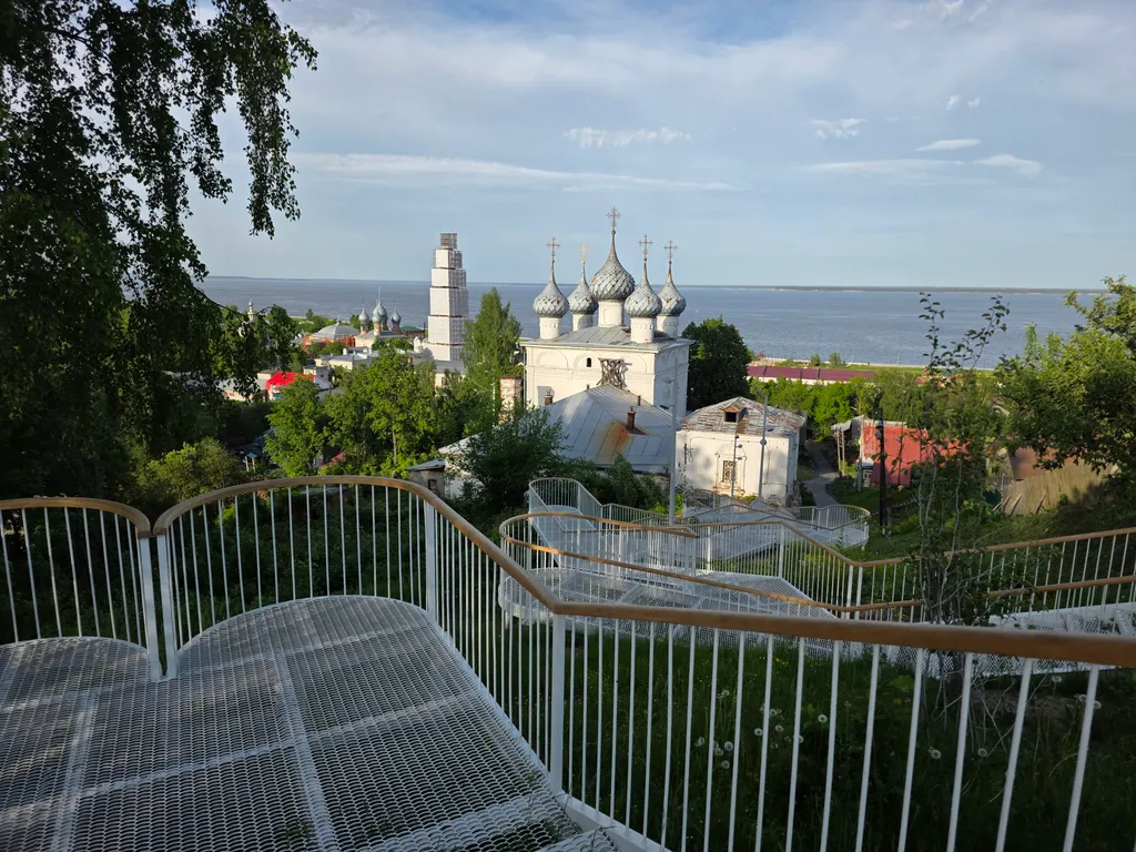 Частный дом На холме