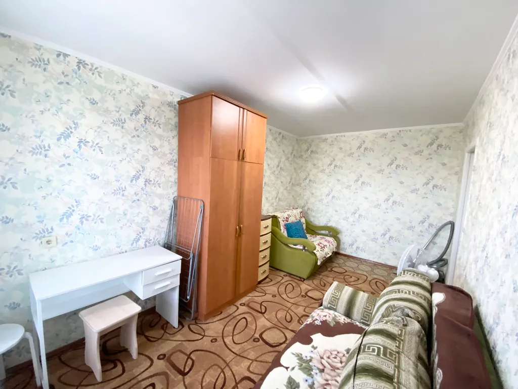 Квартира Уютная двухкомнатная квартира в Нефтяниках — Омск