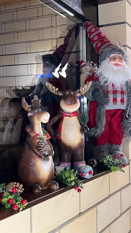 Дом в лесу с теплым бассейном и баней