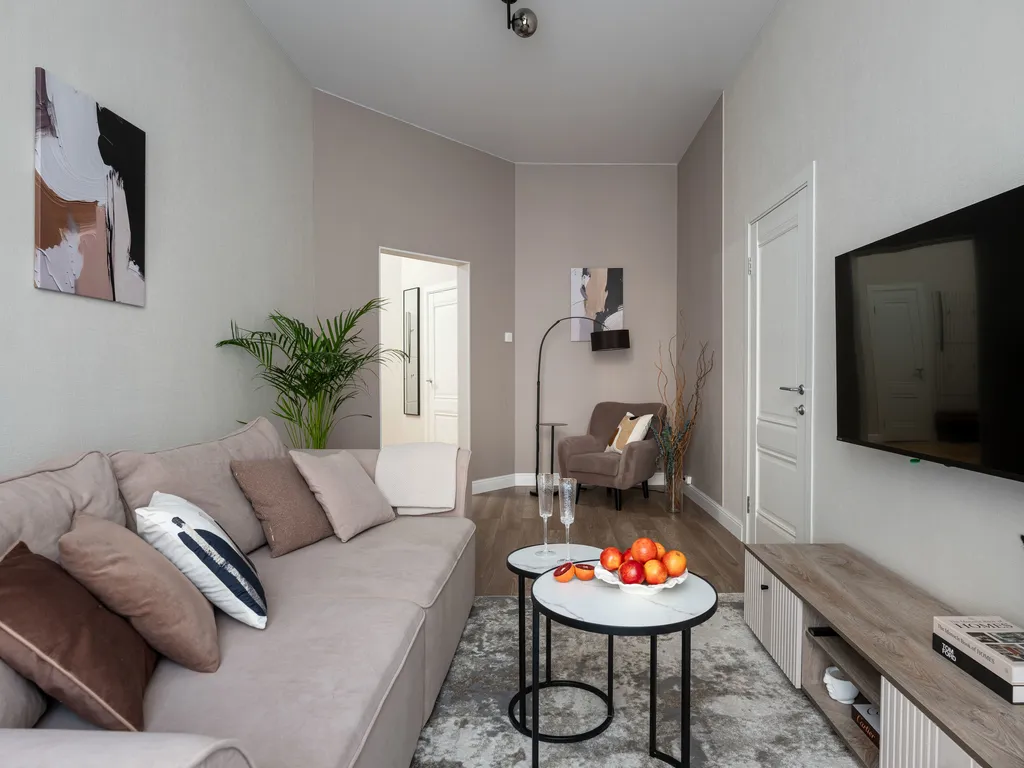 Дизайнерская четверка на патриарших прудах