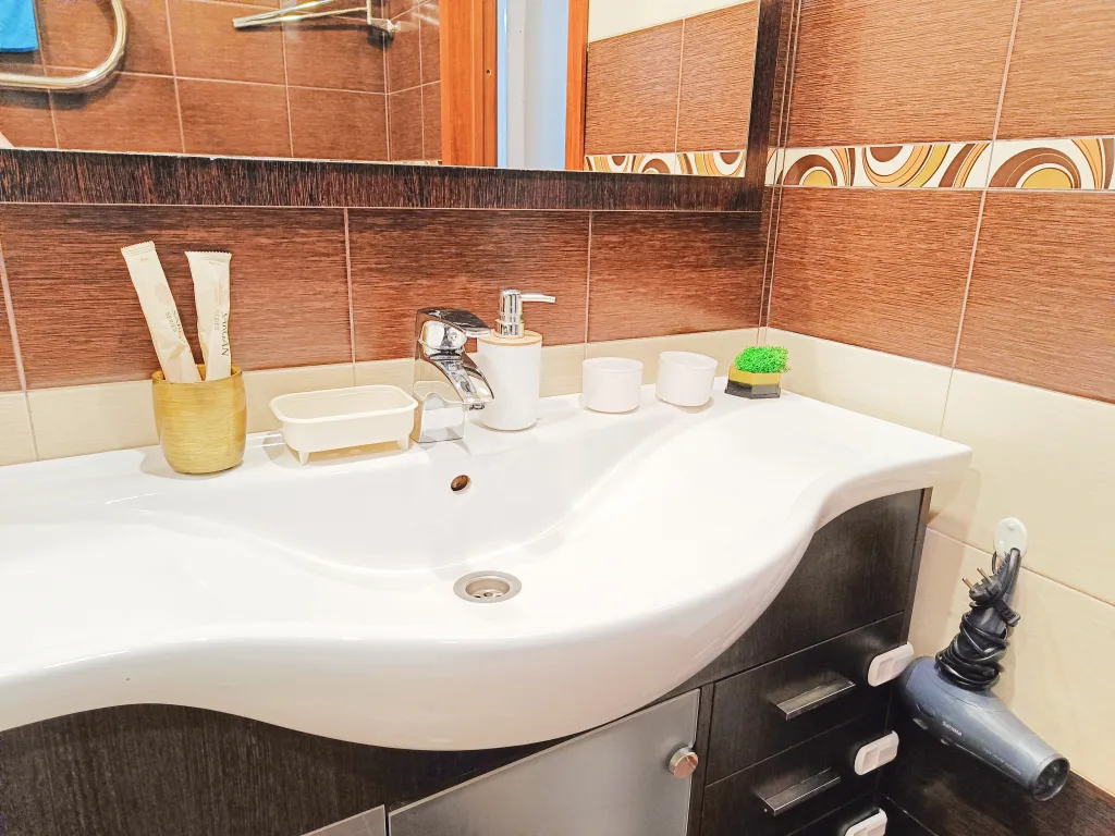 Двухкомнатная квартира на Склизкова