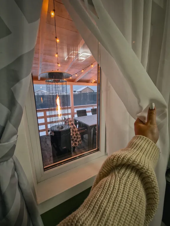 Дом-баня с большой верандой и массажной кроватью