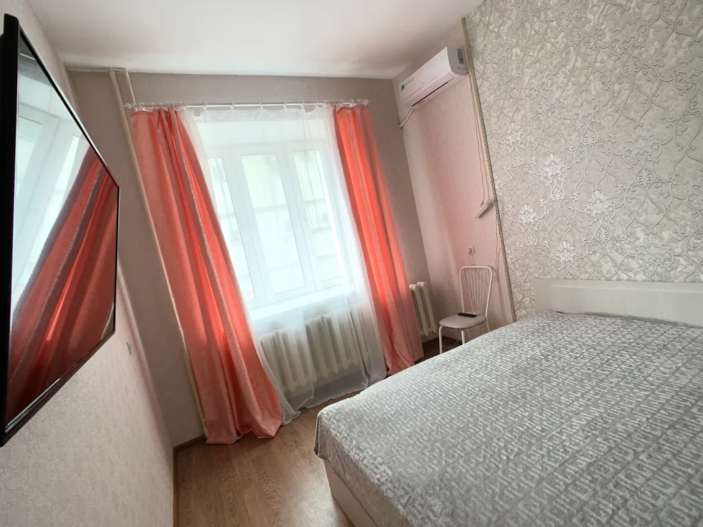 Двухкомнатная квартира напротив отеля Азия