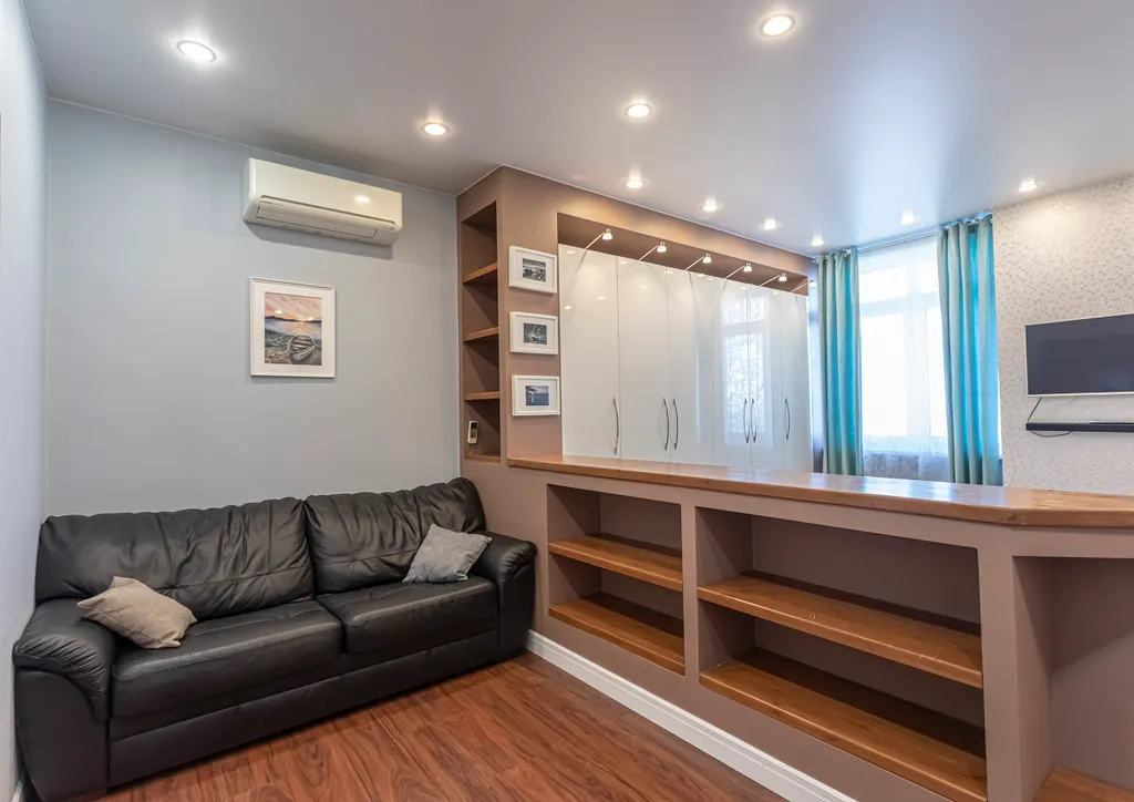 Большая квартира с видом на море