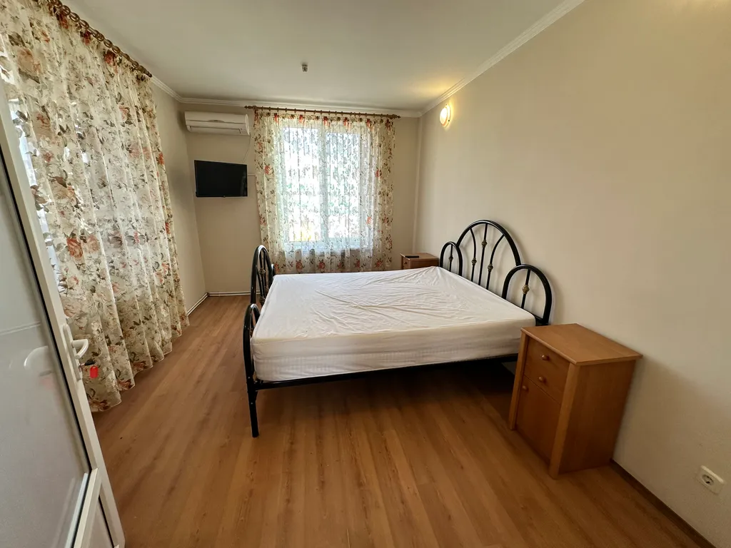 Дом на берегу Черного моря с видом на море