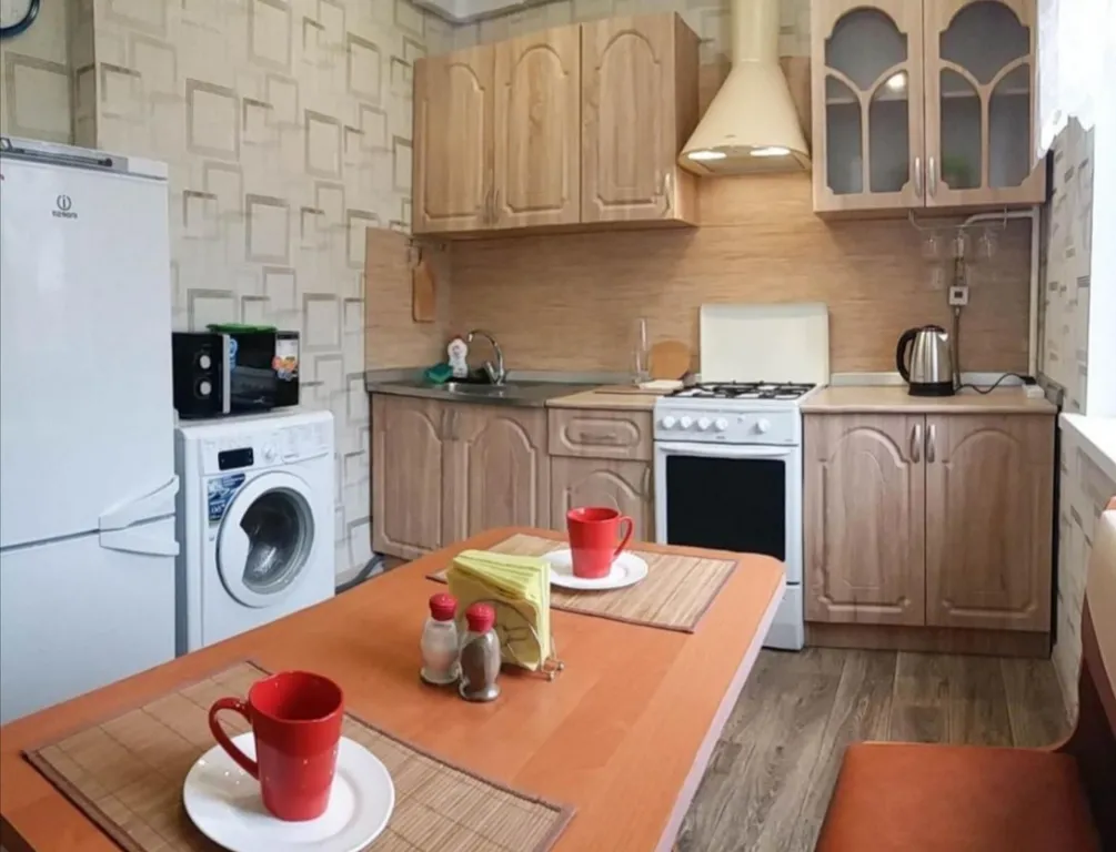 Комфортная квартира с кондиционером и большой парковкой — аренда посуточно в Тамбов