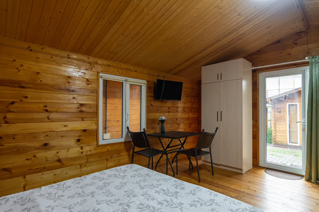 Современный деревянный дом из бруса