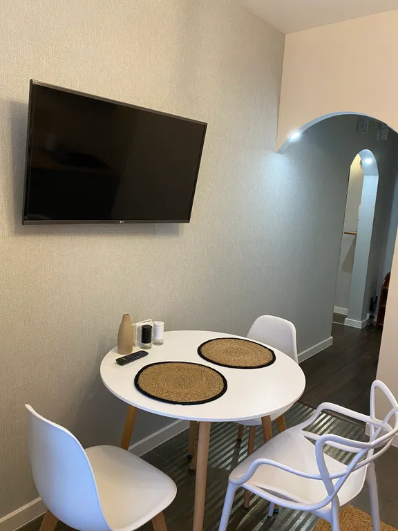 Квартира 1-комнатная квартира возле Первой Башни и Командора — Красноярск