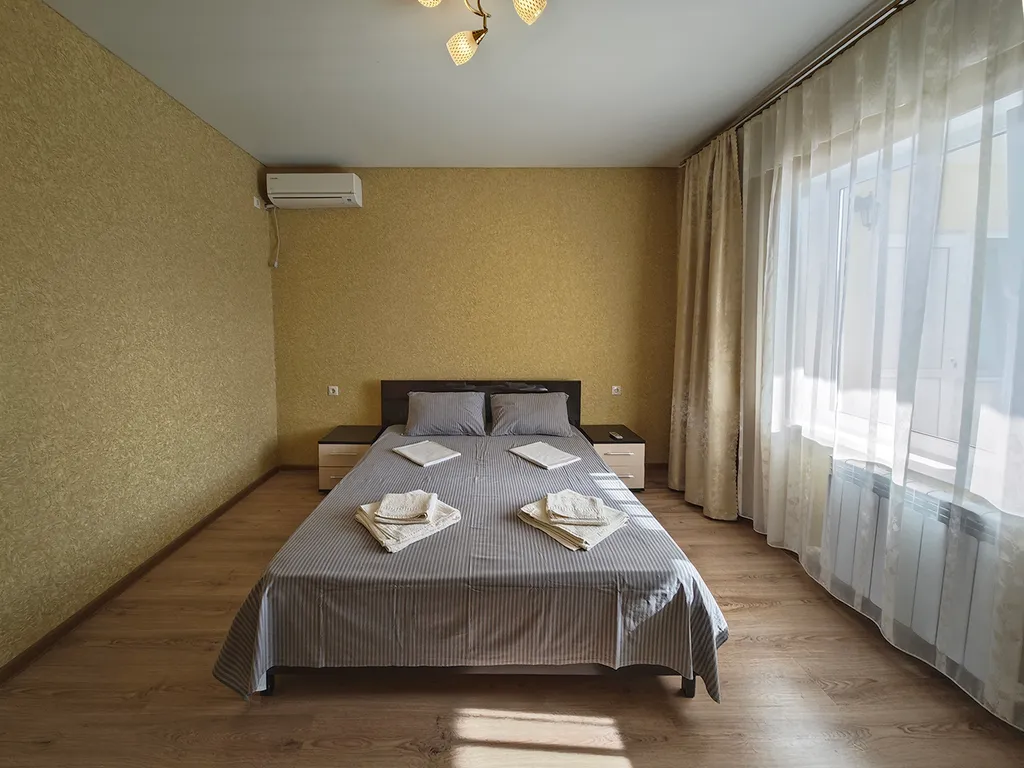 Двухкомнатный семейный номер в гостевом доме Софианна в голубой бухте