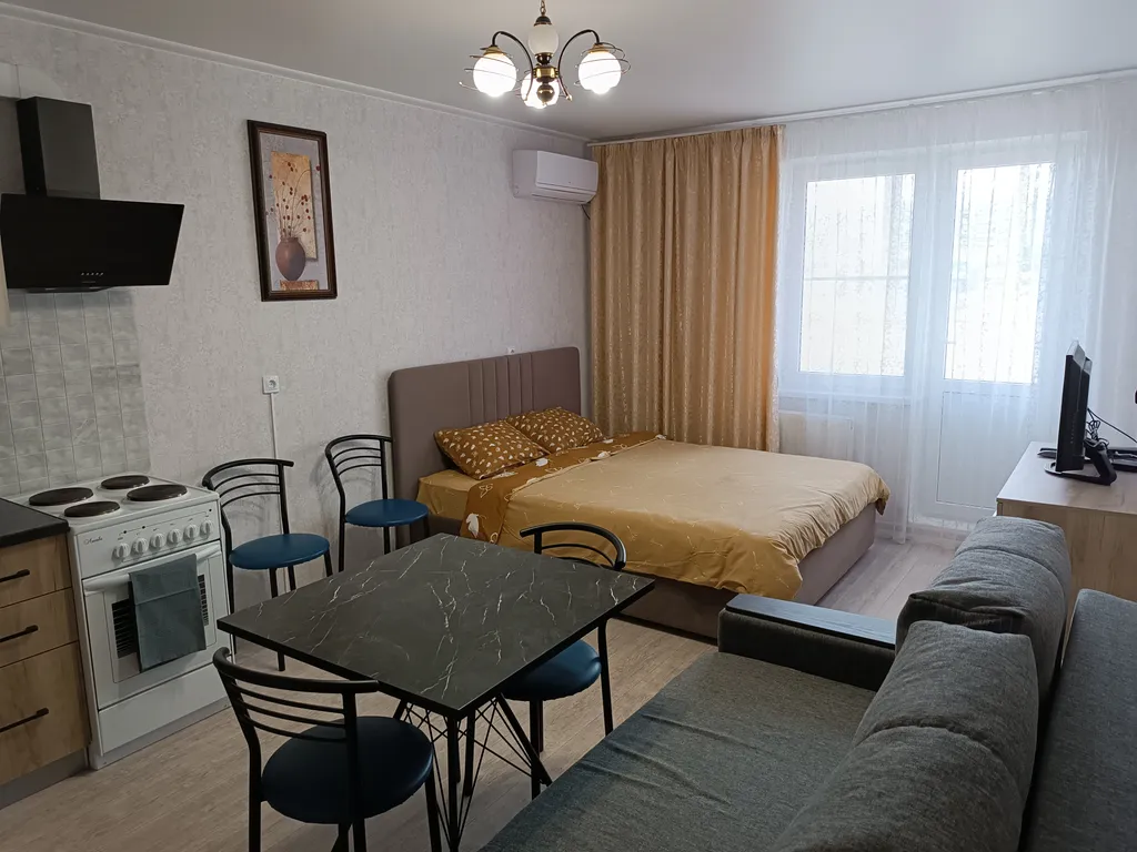 Уютная новая студия с видом на море