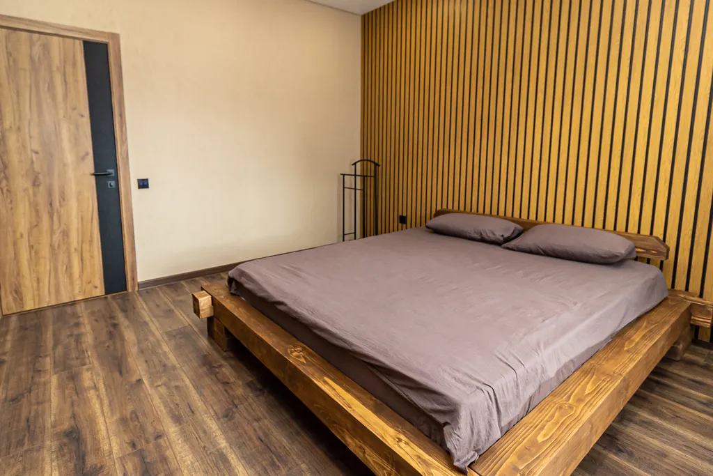 Дом с беседкой, чаном и баней