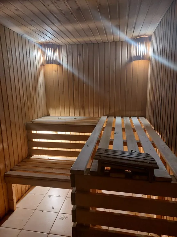 Комфортабельная квартира на набережной в центре города