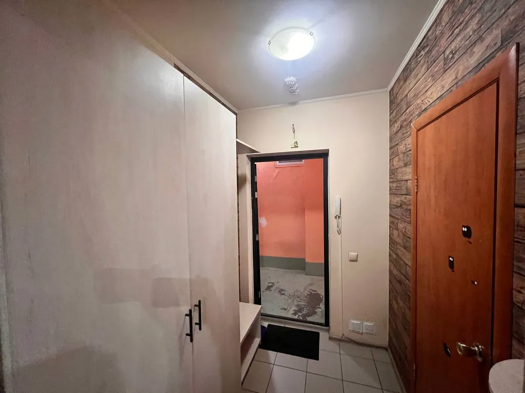 Квартира Студия центр уютная светлая, ТЦ Вояж, парковка, кафе, аквапарк, источник — Тюмень