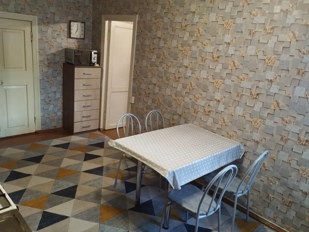 Уютный домик около Деревянного зодчества