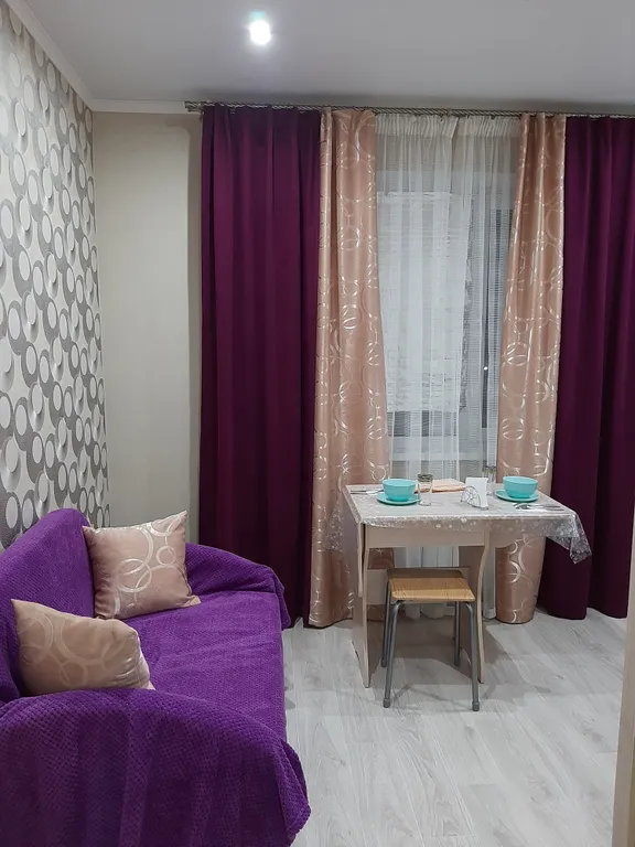 Уютная квартира в центре у парка — аренда посуточно в Россошь