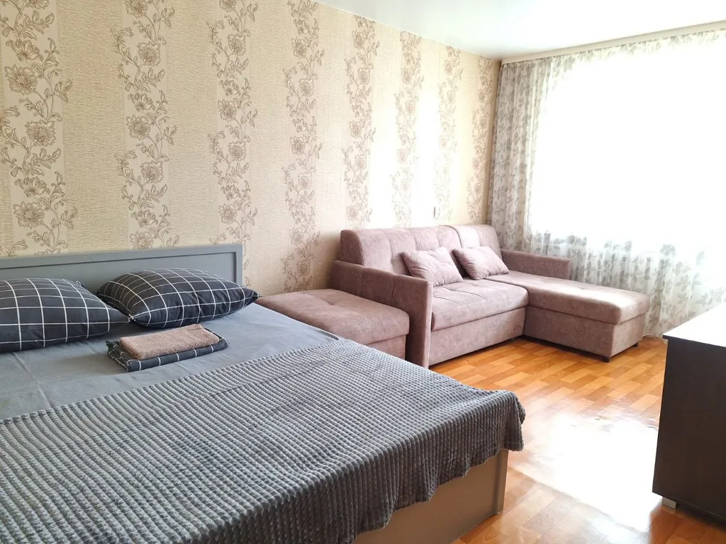 Квартира Уютная 2-комнатная в центре — аренда посуточно в Урай