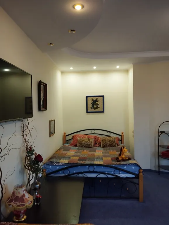 Апартаменты с бассейном
ДомКрус