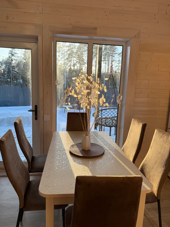 Уютный дом в аренду с видом на лес