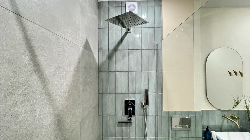 Квартира с видом на речной берег