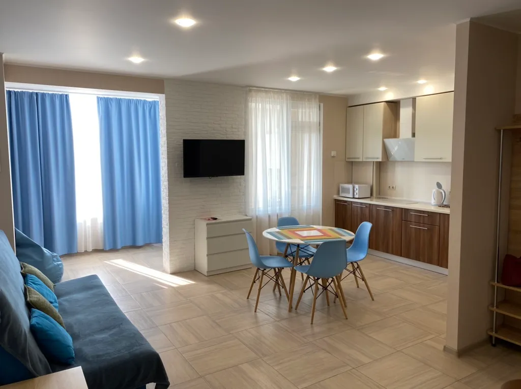 Квартира Квартира-студия с видом на море и парк — Севастополь