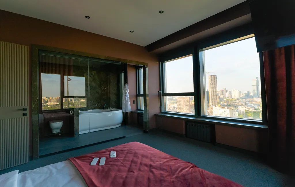 Двухкомнатный представительский люкс с шикарными видами на Парк Победы