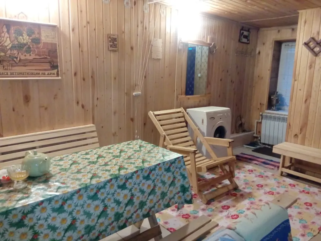 Теремок в горах бревенчатый дом и баня