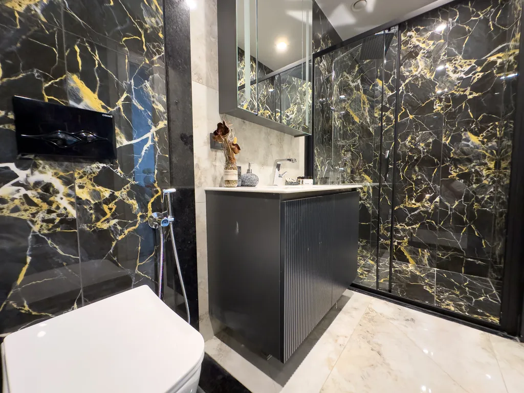 Апартамент в Azura World D с аквапарком и собственным пляжем