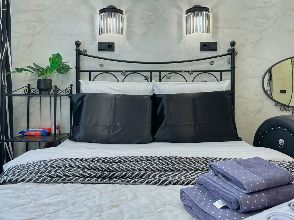 Студия с большой джакузи для двоих