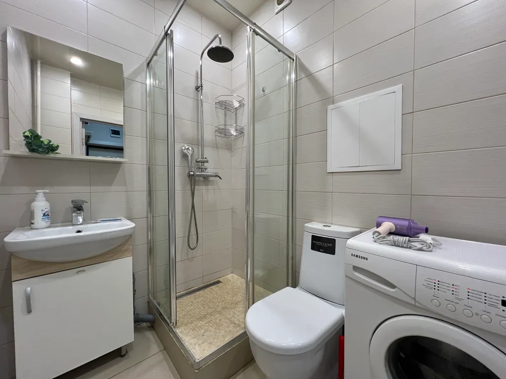 Комфортная студия в центре. Не берем оплату за финальную уборку