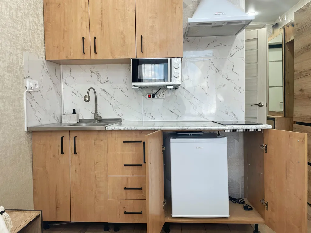 Апартаменты 3 минуты до моря с частичным видом на горы